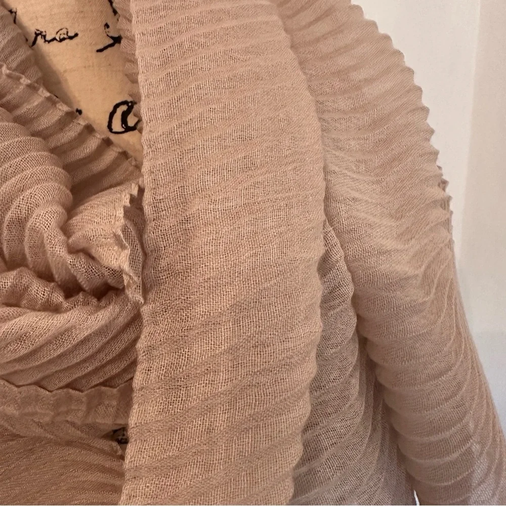 AGNONA  Pleated Scarf  with Flaws(b2)